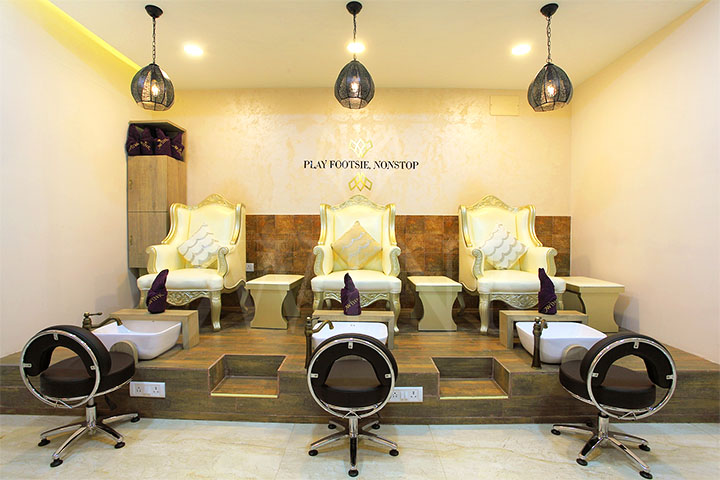 All You Need to Know about Beauty Salon smocks